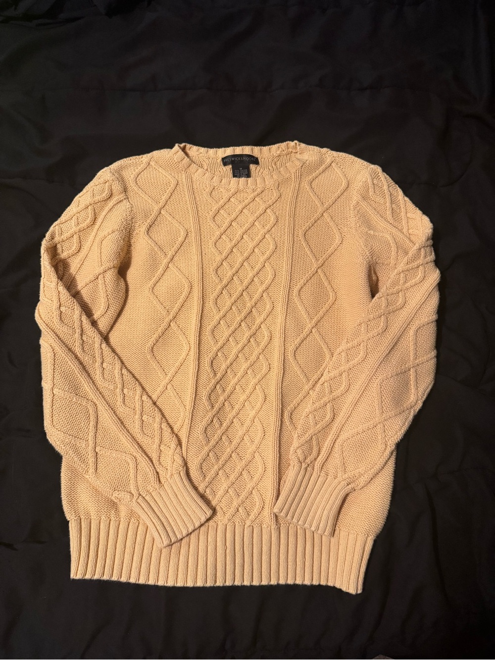 Preswick & Moore women’s Cable Knit Crewneck Sweater - Beige